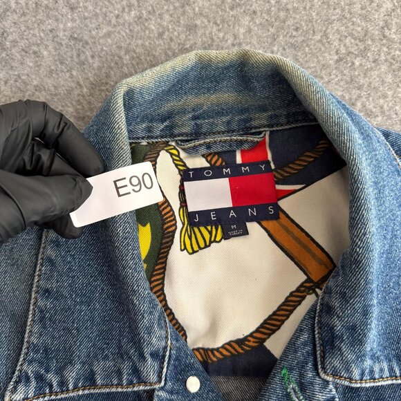 Tommy Hilfiger Embroidered Denim Jacket Flag Lined Medium - Picture 2 of 8